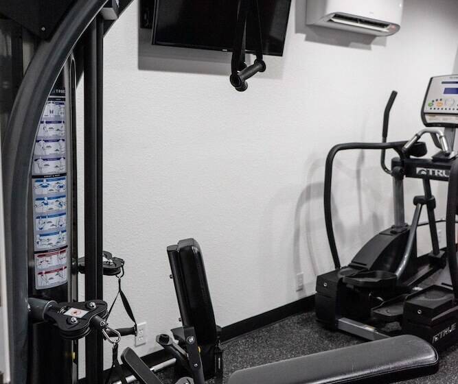 فندق Bayside Inn & Suites Eureka