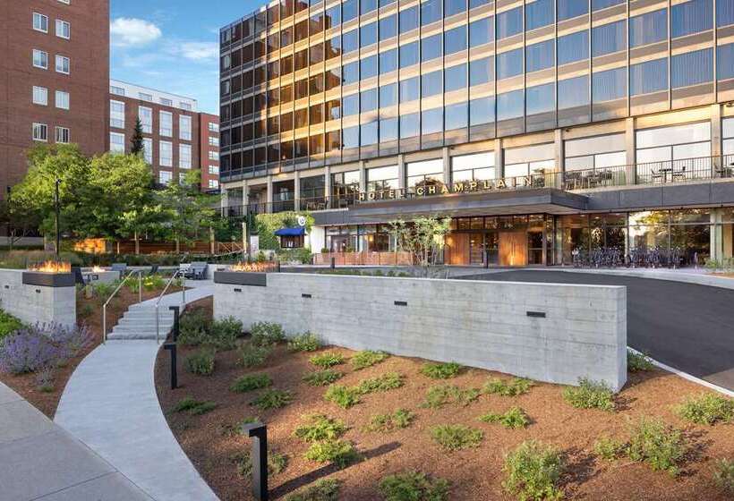 هتل Champlain Burlington, Curio Collection By Hilton