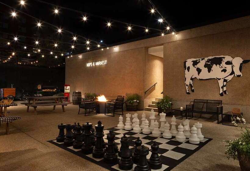 هتل Champlain Burlington, Curio Collection By Hilton