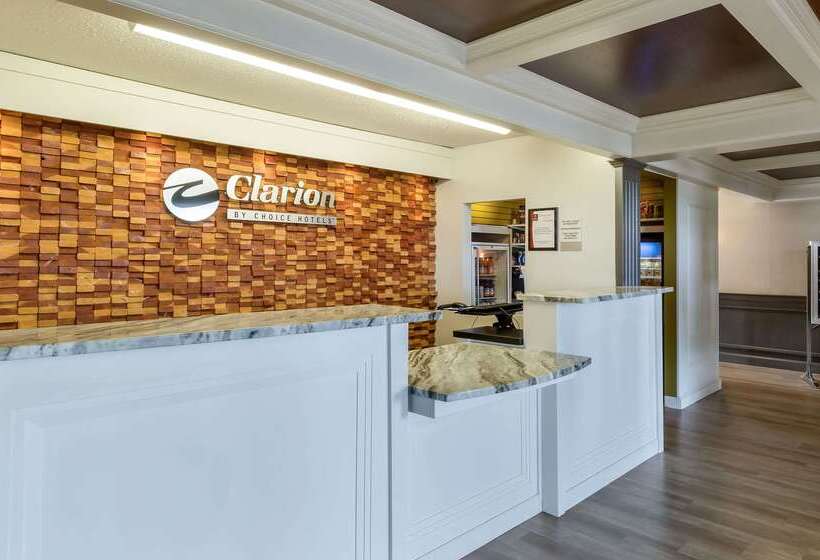 ホテル Clarion Inn Seekonk   Providence