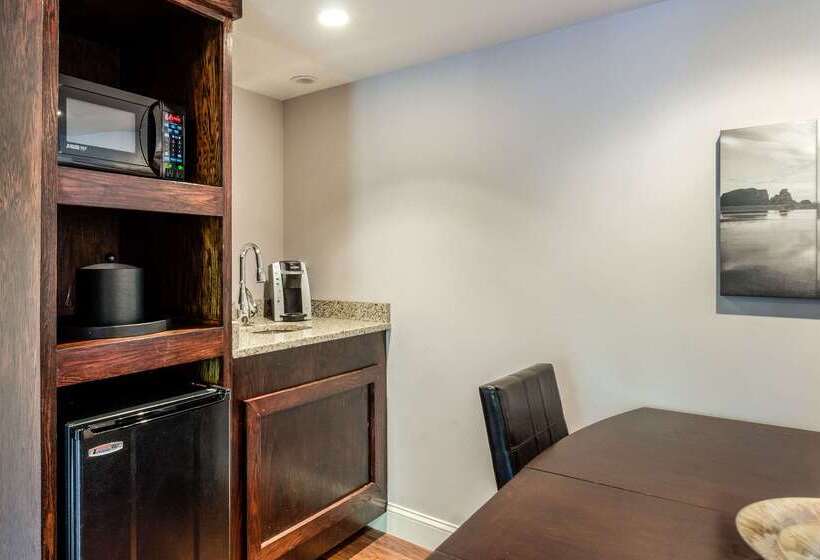 ホテル Clarion Inn Seekonk   Providence