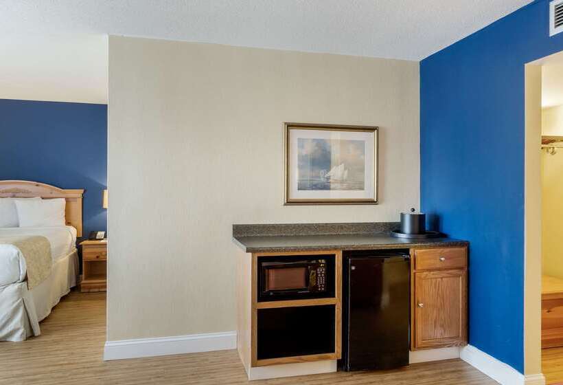 ホテル Clarion Inn Seekonk   Providence