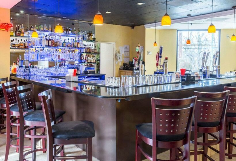 Clarion Hotel Somerset   New Brunswick