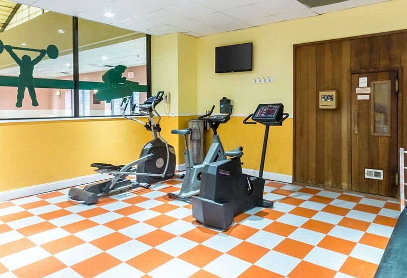 Clarion Hotel Somerset   New Brunswick