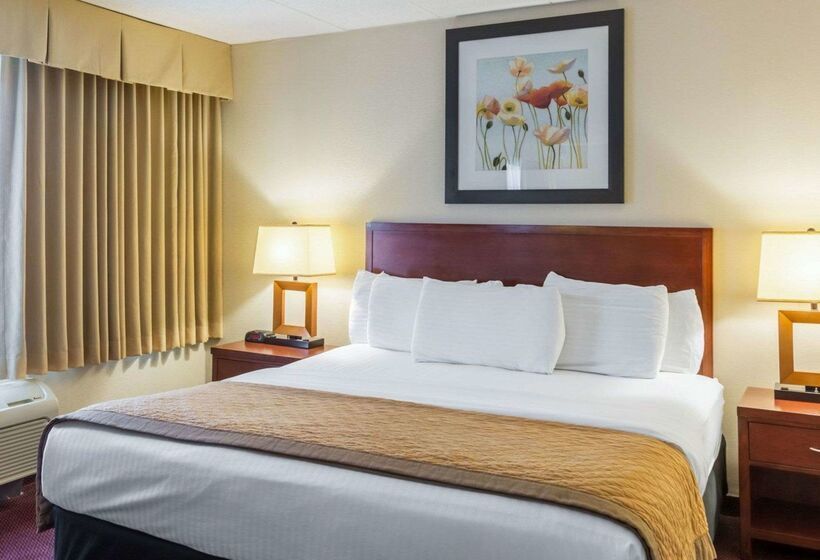 Clarion Hotel Somerset   New Brunswick