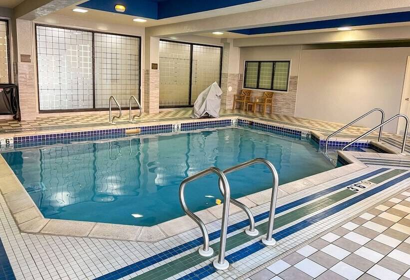 فندق Comfort Inn & Suites Kenosha Pleasant Prairie