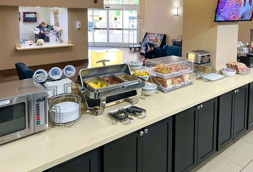 Отель Comfort Inn & Suites Surprise Near Sun City West