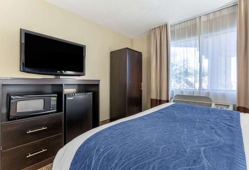 Отель Comfort Inn & Suites Surprise Near Sun City West