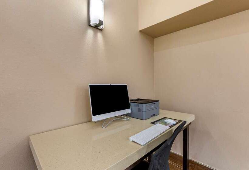 Отель Comfort Inn & Suites Surprise Near Sun City West