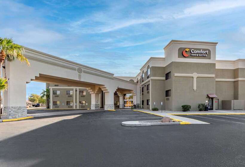 Отель Comfort Inn & Suites Surprise Near Sun City West