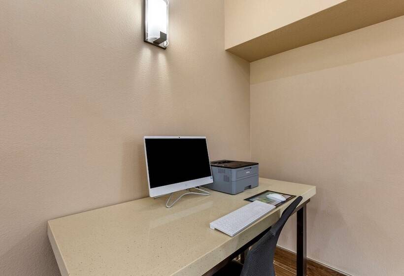 Отель Comfort Inn & Suites Surprise Near Sun City West