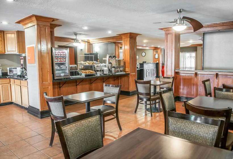 호텔 Comfort Suites North Albuquerque Balloon Fiesta Park