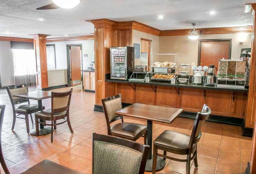 호텔 Comfort Suites North Albuquerque Balloon Fiesta Park