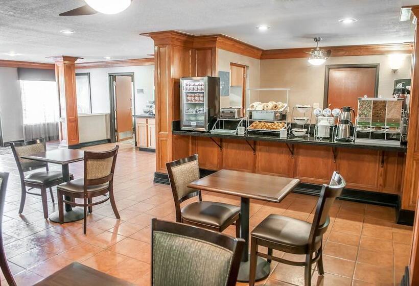 호텔 Comfort Suites North Albuquerque Balloon Fiesta Park