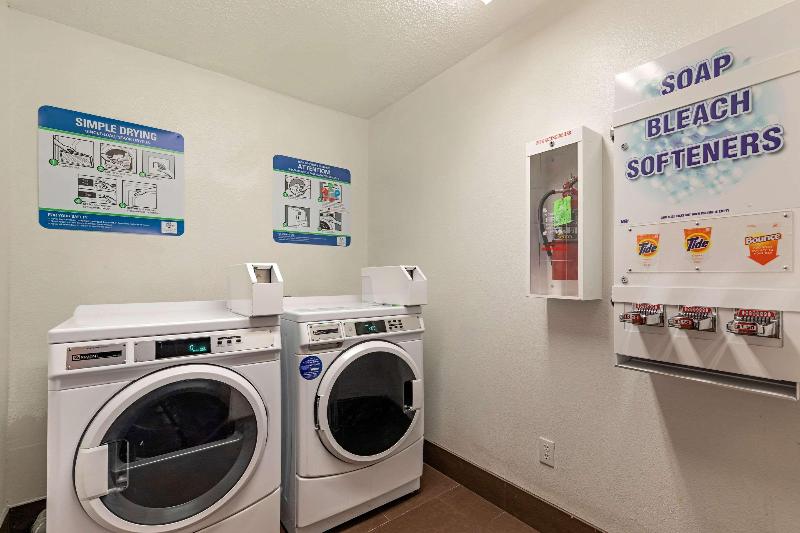 هتل Comfort Suites North Dallas