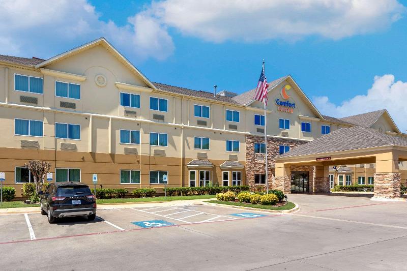 هتل Comfort Suites North Dallas