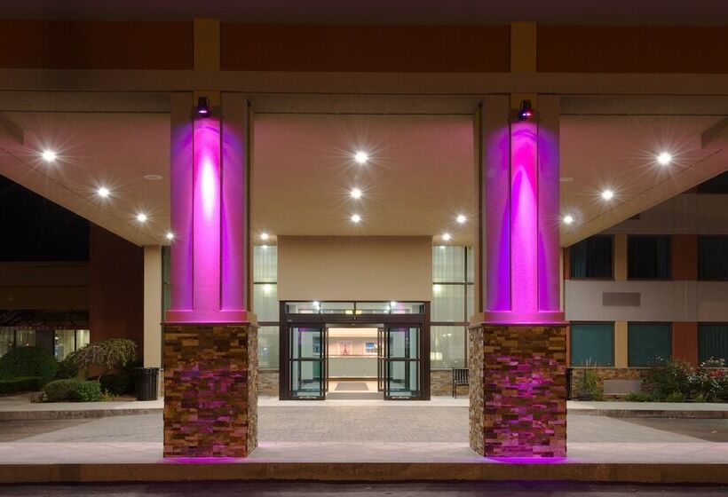 ホテル Crowne Plaza Boston Woburn, An Ihg