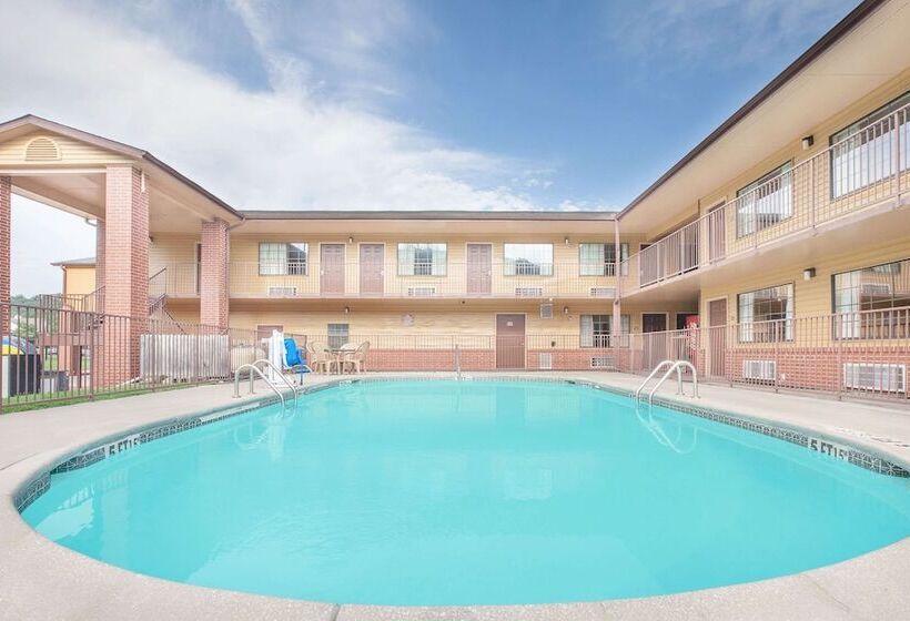 فندق Days Inn By Wyndham Fayetteville