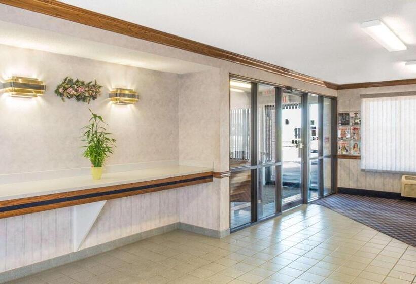 酒店 Days Inn By Wyndham Pontoon Beach