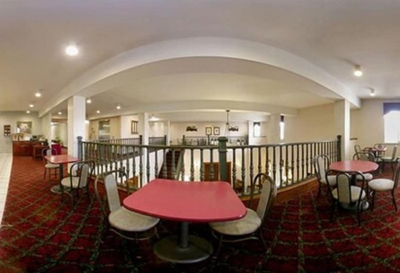 فندق Days Inn & Suites By Wyndham Hickory