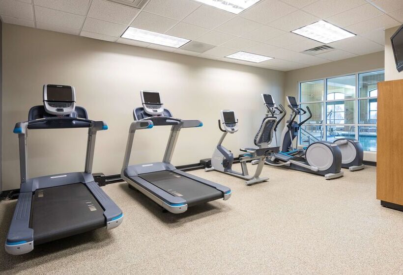 فندق Doubletree By Hilton Pleasant Prairie Kenosha