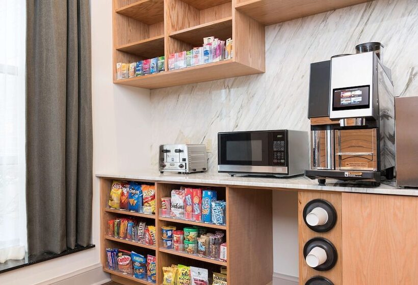 فندق Doubletree By Hilton Pleasant Prairie Kenosha