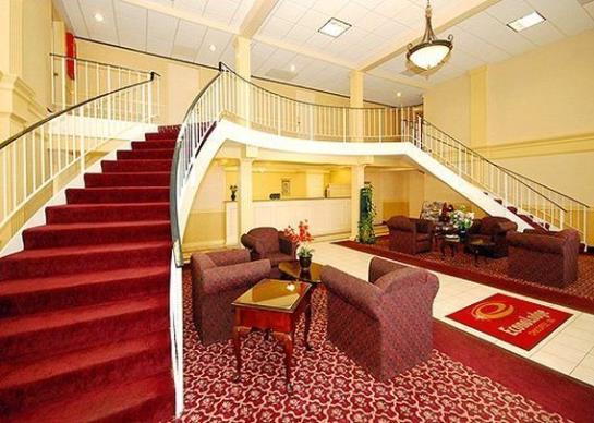 호텔 Econo Lodge Chicopee