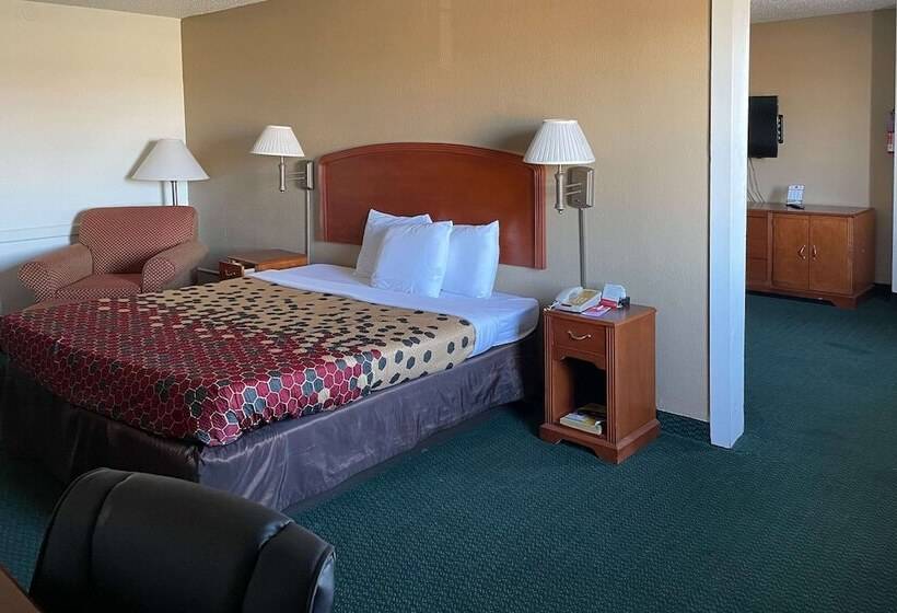 فندق Econo Lodge