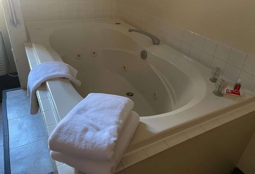 فندق Econo Lodge