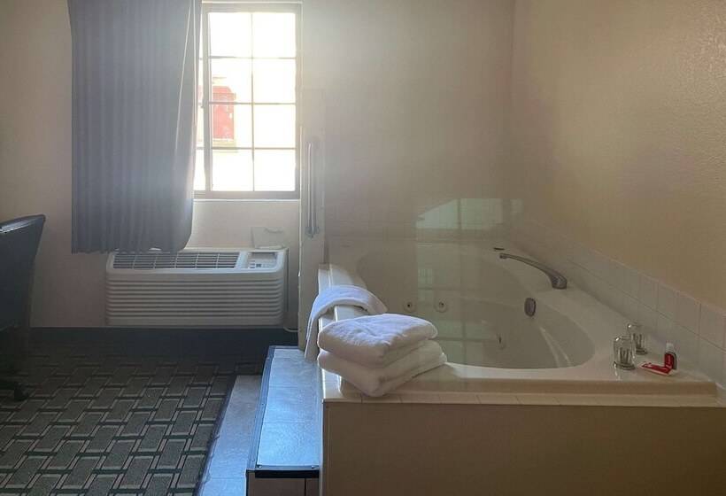 فندق Econo Lodge