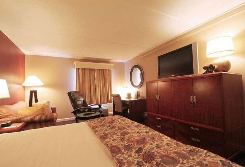 هتل Fireside Inn & Suites West Lebanon