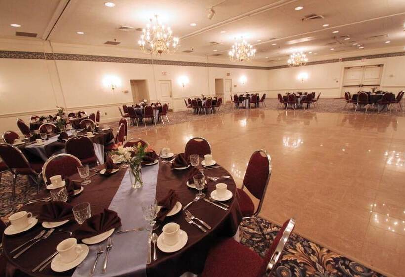 هتل Fireside Inn & Suites West Lebanon