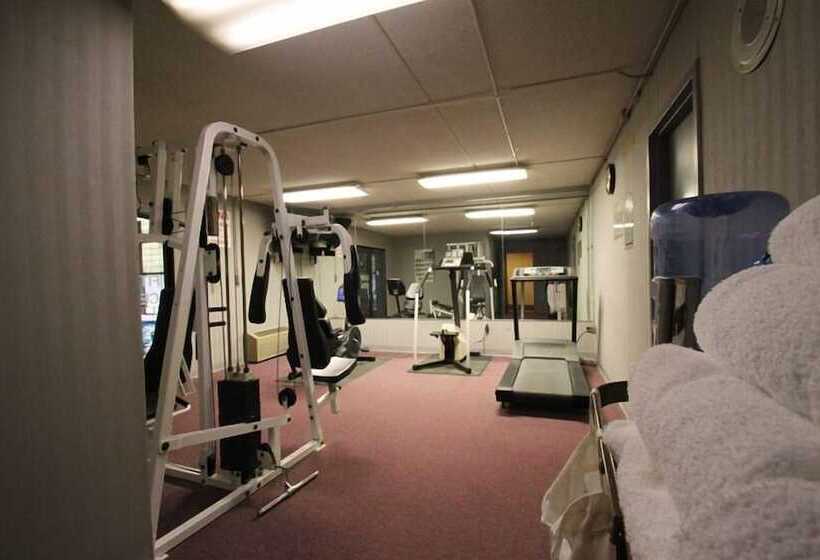 هتل Fireside Inn & Suites West Lebanon