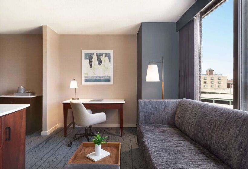 هتل Champlain Burlington, Curio Collection By Hilton