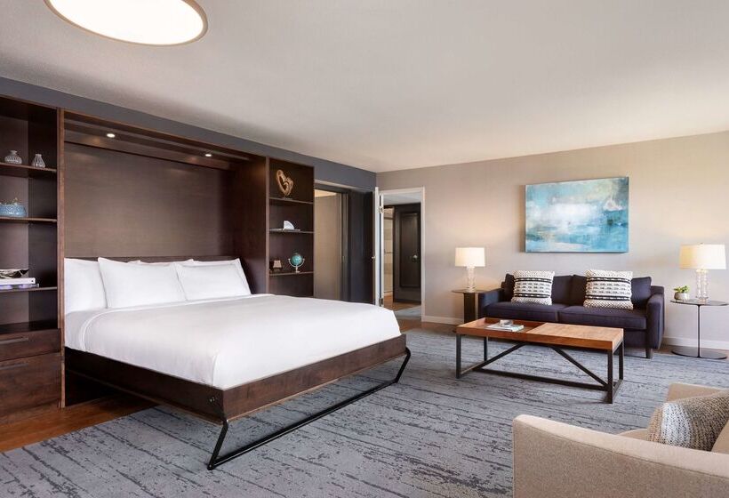 هتل Champlain Burlington, Curio Collection By Hilton