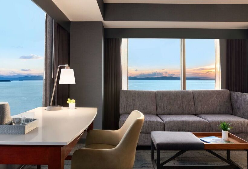 هتل Champlain Burlington, Curio Collection By Hilton