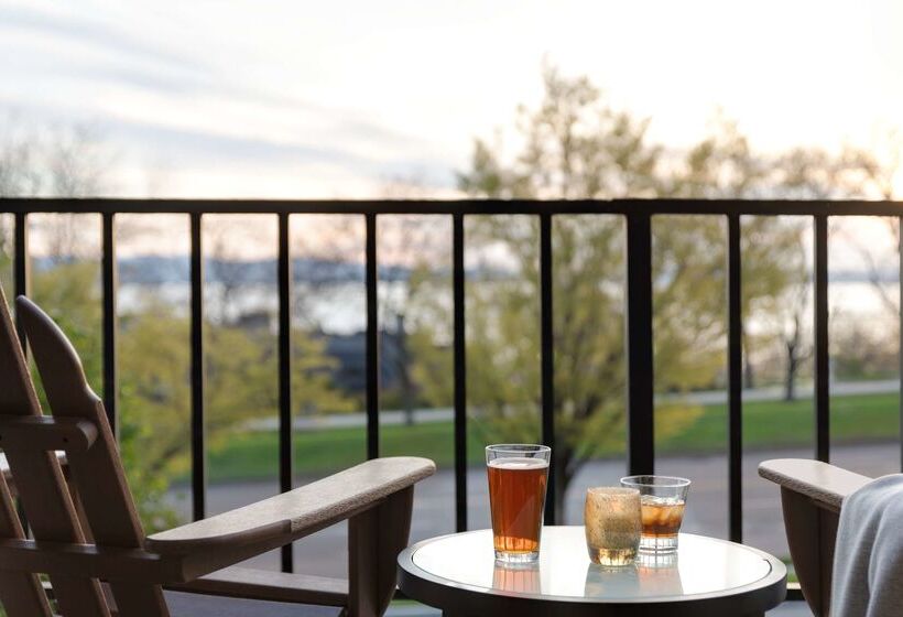 فندق Champlain Burlington, Curio Collection By Hilton