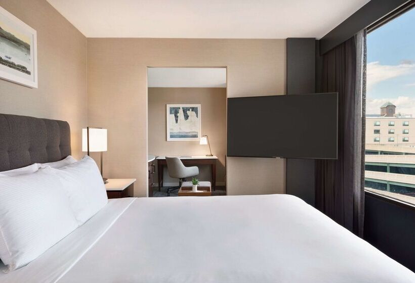 هتل Champlain Burlington, Curio Collection By Hilton