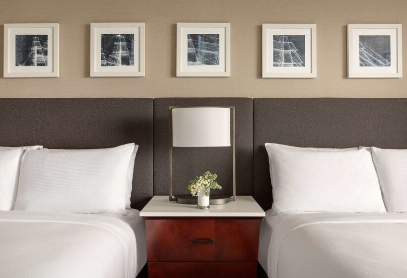 هتل Champlain Burlington, Curio Collection By Hilton