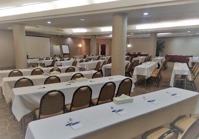 호텔 Holiday Inn Express Albany Downtown