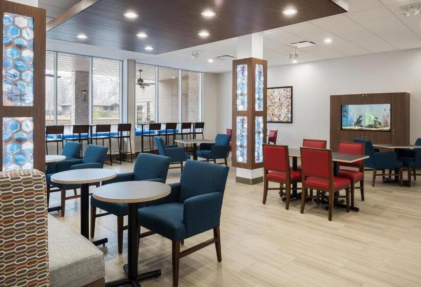 ホテル Holiday Inn Express & Suites West Plains Southwest By Ihg
