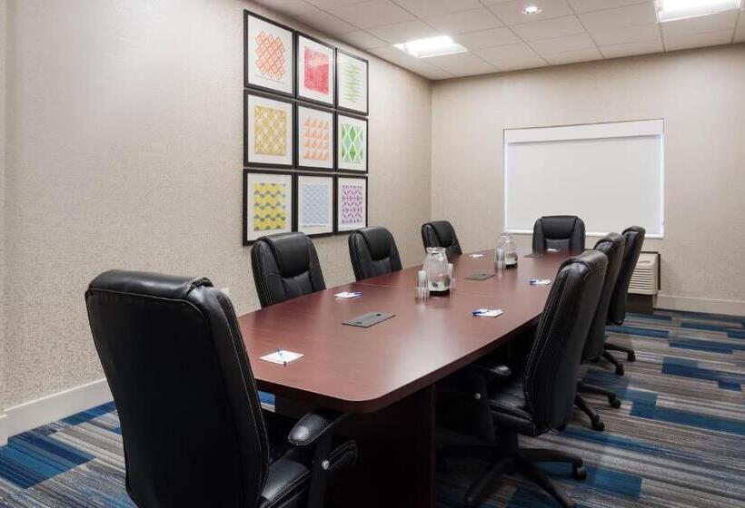 فندق Holiday Inn Express & Suites West Plains Southwest By Ihg