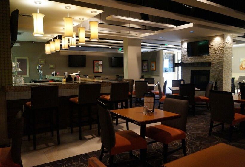 فندق Holiday Inn Portsmouth Downtown, An Ihg