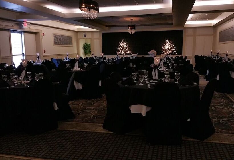 فندق Holiday Inn Portsmouth Downtown, An Ihg