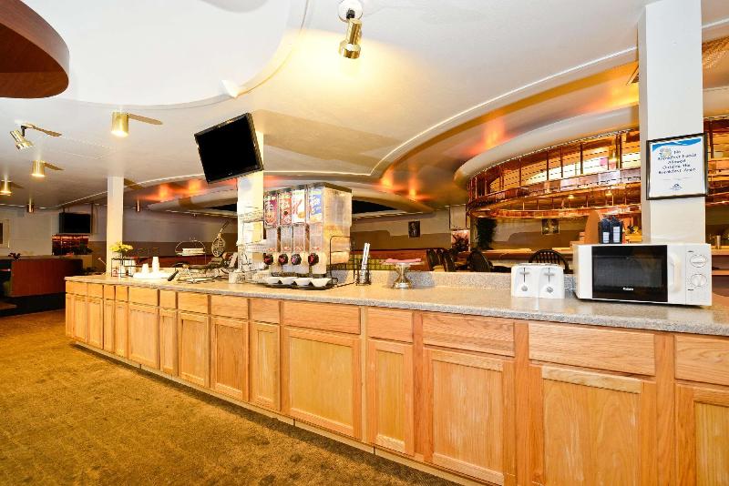 فندق Howard Johnson By Wyndham Benton Harbor/st. Joseph