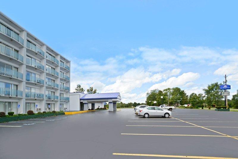 فندق Howard Johnson By Wyndham Benton Harbor/st. Joseph