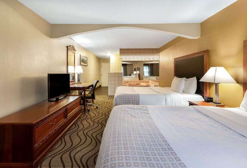 酒店 La Quinta Inn By Wyndham Sandusky Near Cedar Point