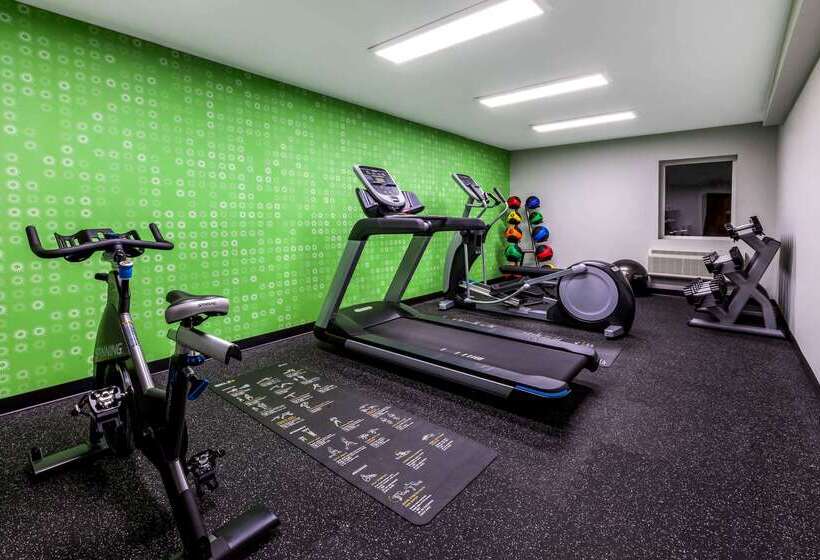 酒店 La Quinta Inn By Wyndham Sandusky Near Cedar Point