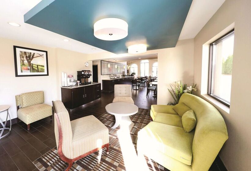 酒店 La Quinta Inn By Wyndham Sandusky Near Cedar Point