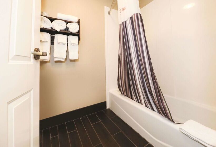 酒店 La Quinta Inn By Wyndham Sandusky Near Cedar Point